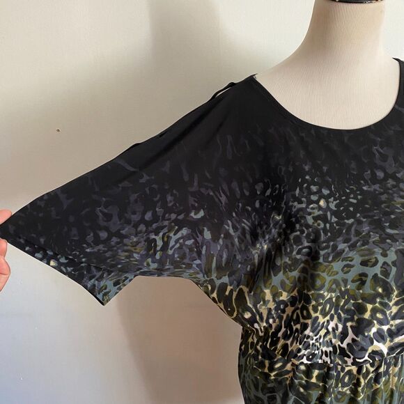EnFocus Studio Cold-Shoulder Animal Print Mini Dress: Size Medium - Picture 7 of 10